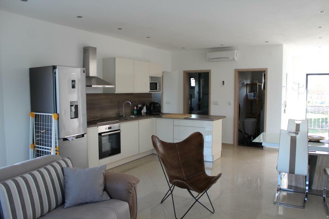 Villa Antunovic مالينسكا المظهر الخارجي الصورة
